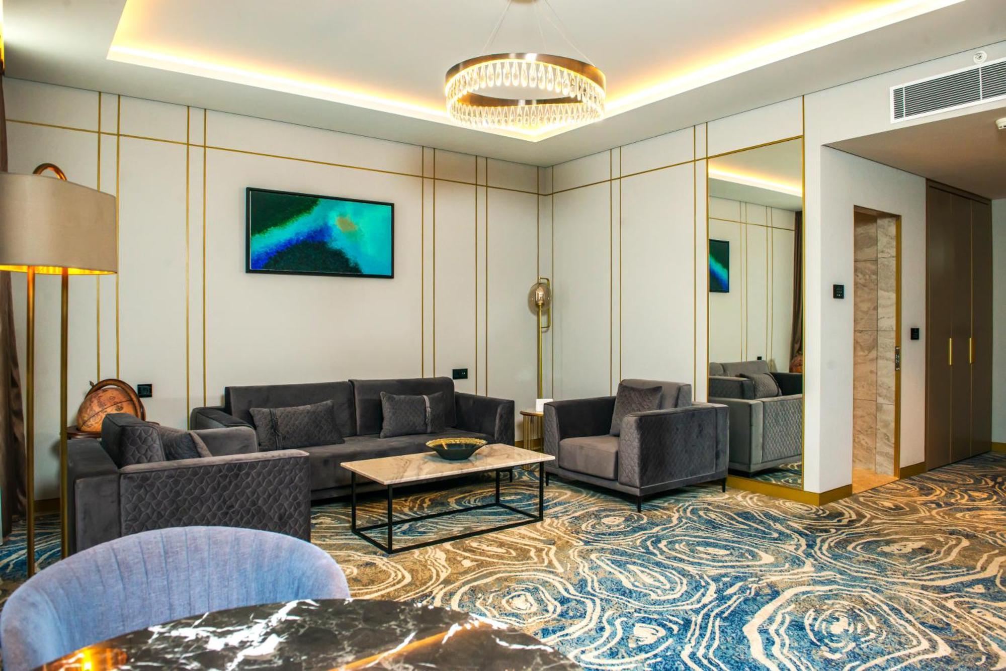 Hotel Intercontinental Baku By Ihg Zewnętrze zdjęcie The interior of the hotel